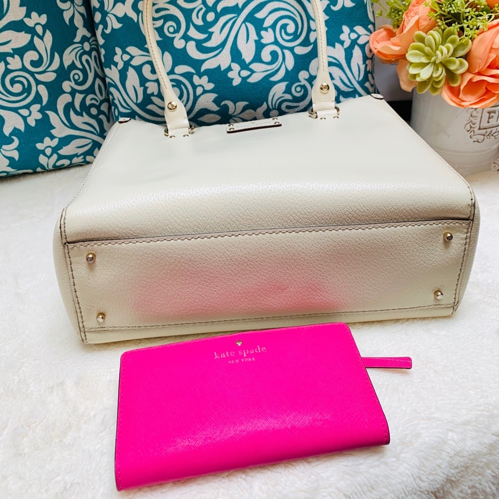 Kate Spade Ivory Leather Bag with Wallet - Picture 10 of 15